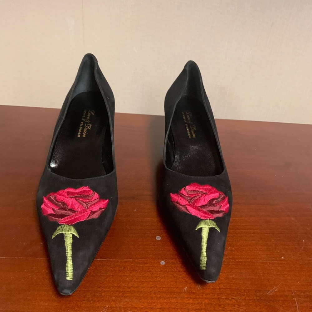 NEVER WORN Beverly Feldman kitten heels